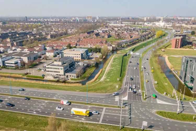 Bedrijfshal Zoetermeer | Zoek bedrijfshallen te huur: Koraalrood 50 2718 SC Zoetermeer [funda in business]