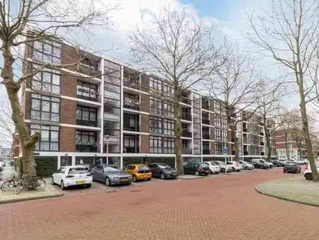 Ruim 4 Kamer Appartement Amsterdam Balkon Tuin Instapklaar