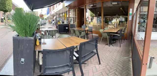 Moderne Dagzaak met Woning in Deurne  500.000 Omzet