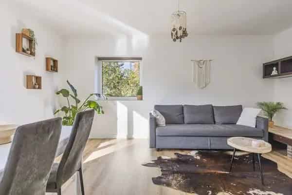 Licht 2-kamer appartement Bussum  Balkon Openhaard Berging