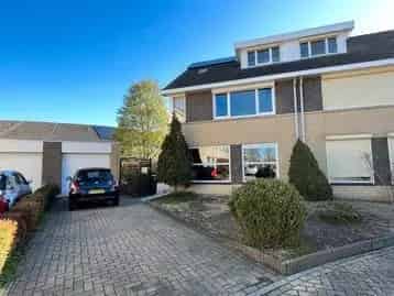 Te Huur 5 Kamer Huis Vuurijzer Uden