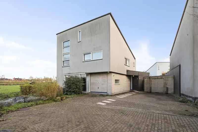 Huis te koop Abcoude: Ruime villa met 4 slaapkamers en grote tuin