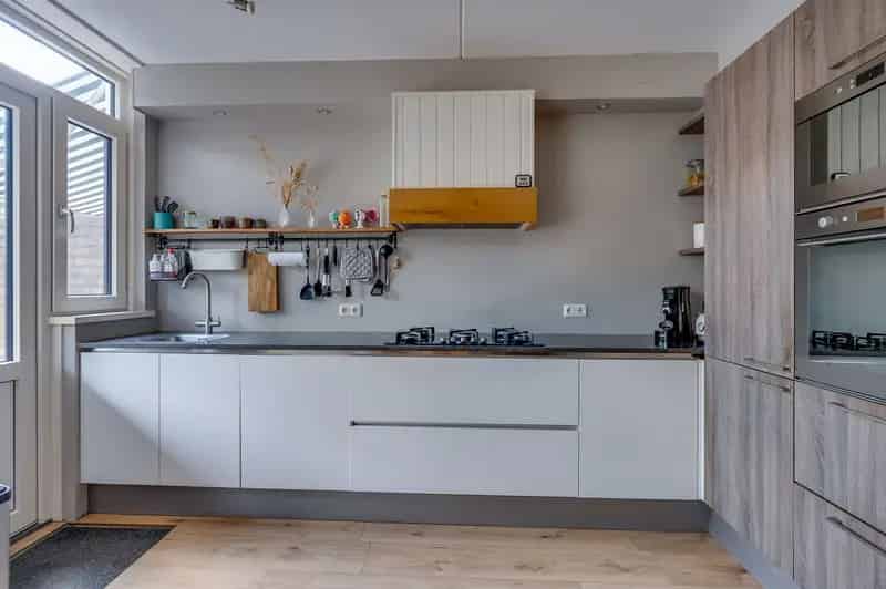 Tussenwoning Zevenbergen 4 slaapkamers tuin parkeerplaats