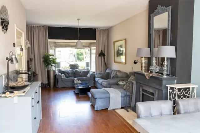 2-onder-1-kap woning Leeuwarden 6 kamers 136m2