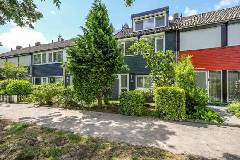 Ruime eengezinswoning met garage en tuin Papendrecht