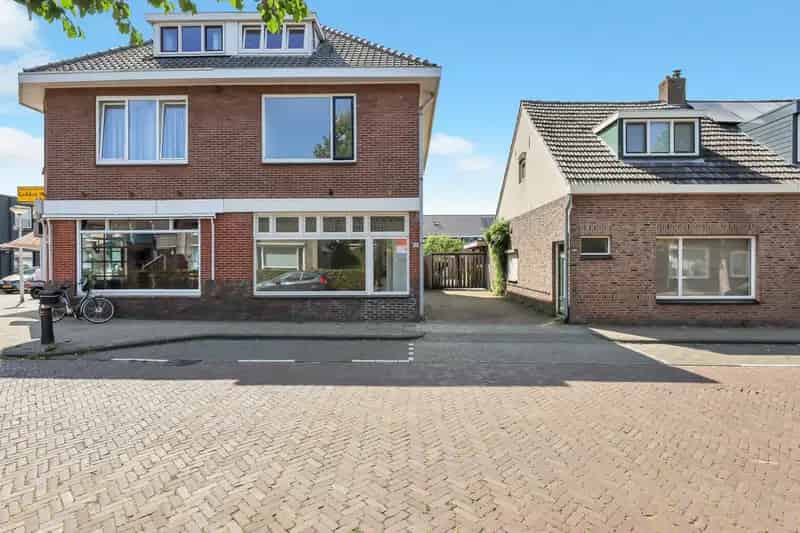 Ruime Halfvrijstaande Woning Glanerbrug Nabij Centrum