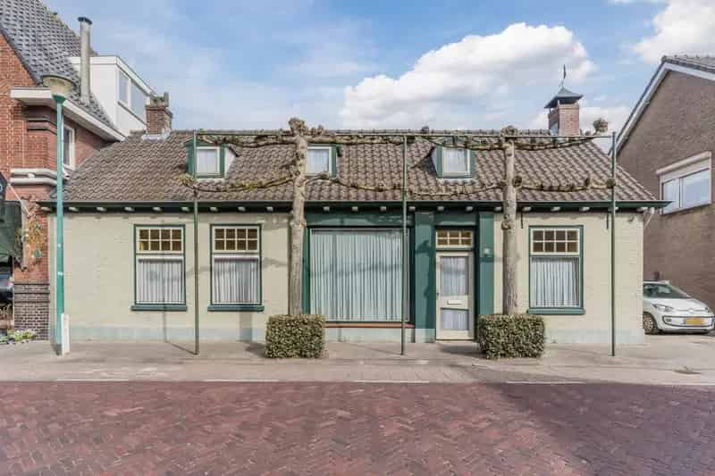 Te renoveren woning Dongen 143m2 grote tuin en berging
