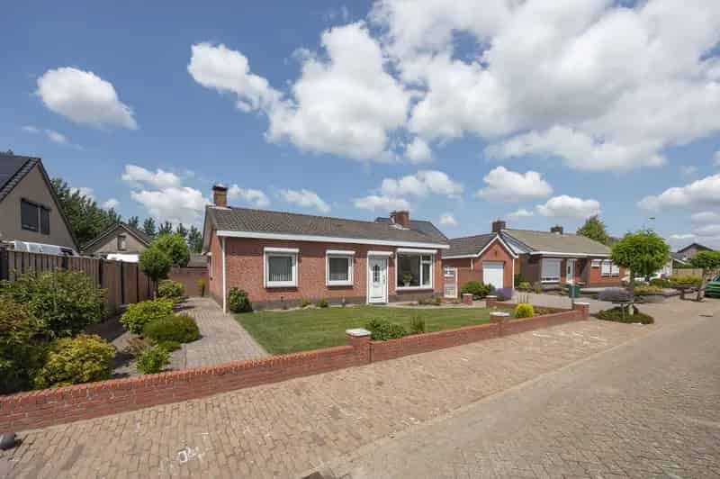 Huis te koop St Willebrord Rugstraat