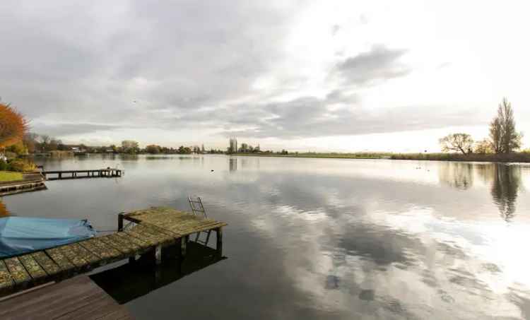 Luxe Villa Rijsoord met Waal Uitzicht 1405m2 Perceel