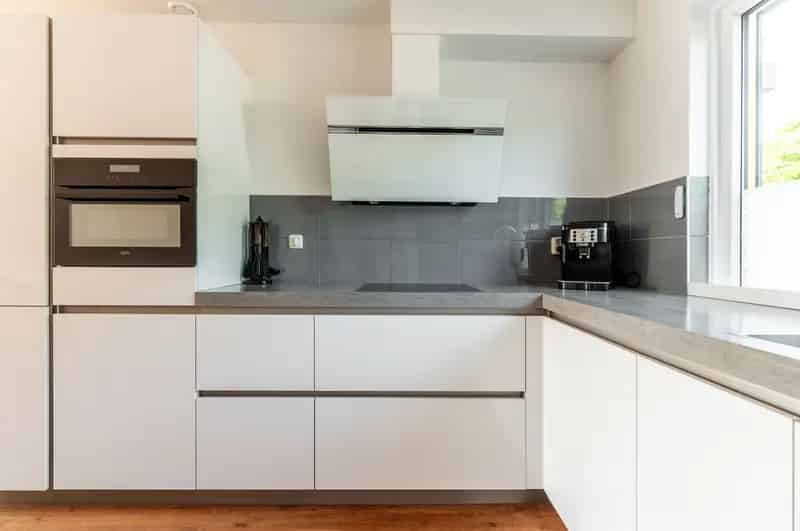 Huis te koop Almere Regenboogbuurt 4 slaapkamers moderne keuken tuin
