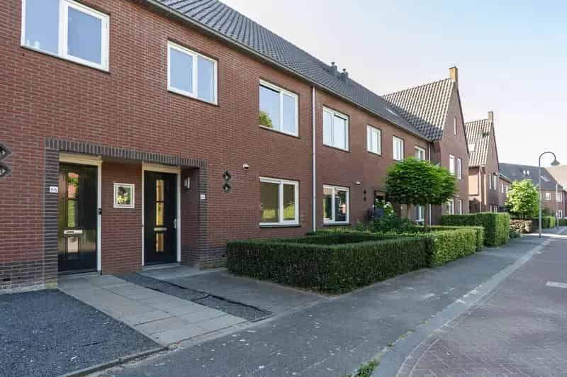 Ruime Tussenwoning Barneveld 4 Slaapkamers Diepe Tuin Energielabel A