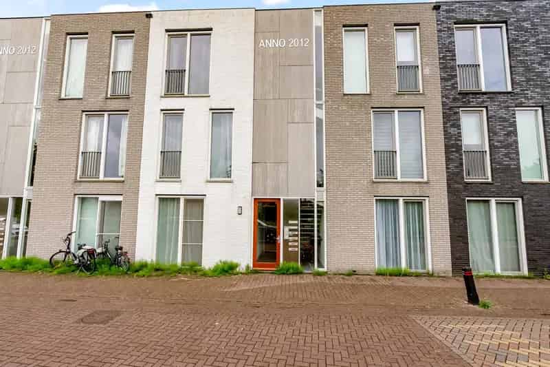 2 Kamerappartement Almere Poort Tuin Eigen Parkeerplaats