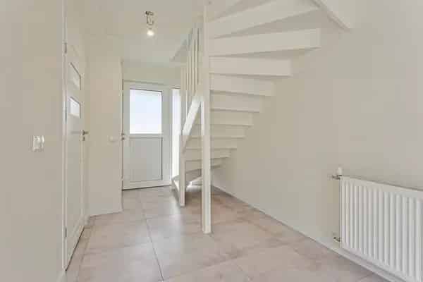 Gerenoveerde halfvrijstaande woning 4 slaapkamers