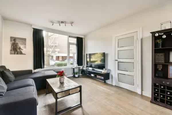 4 Slaapkamers 2 Badkamers Een gezinswoning Amstelveen