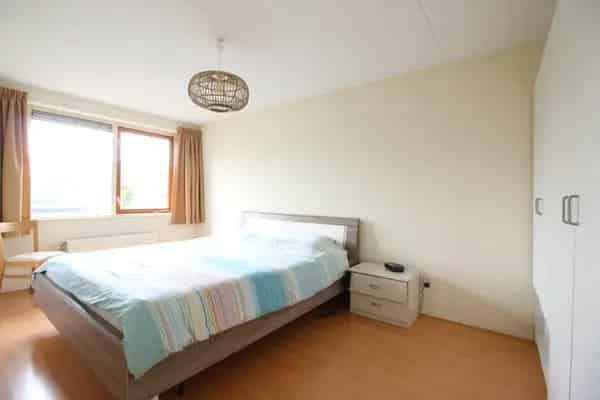 Ruim 5-Kamer Huis Dordrecht  4 Slaapkamers  Dakterras Energielabel A