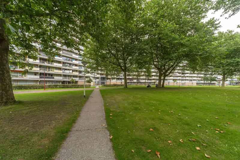 Appartement 3 slaapkamers balkon lift 9e verdieping