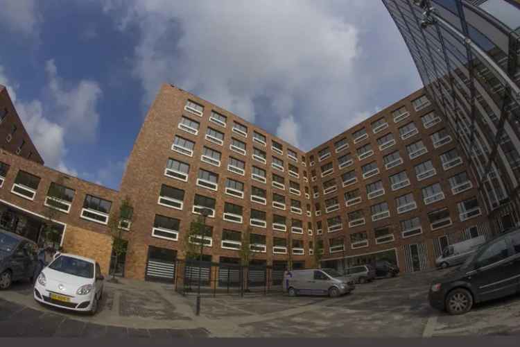 Studio Amsterdam West nabij Metro Heemstedestraat