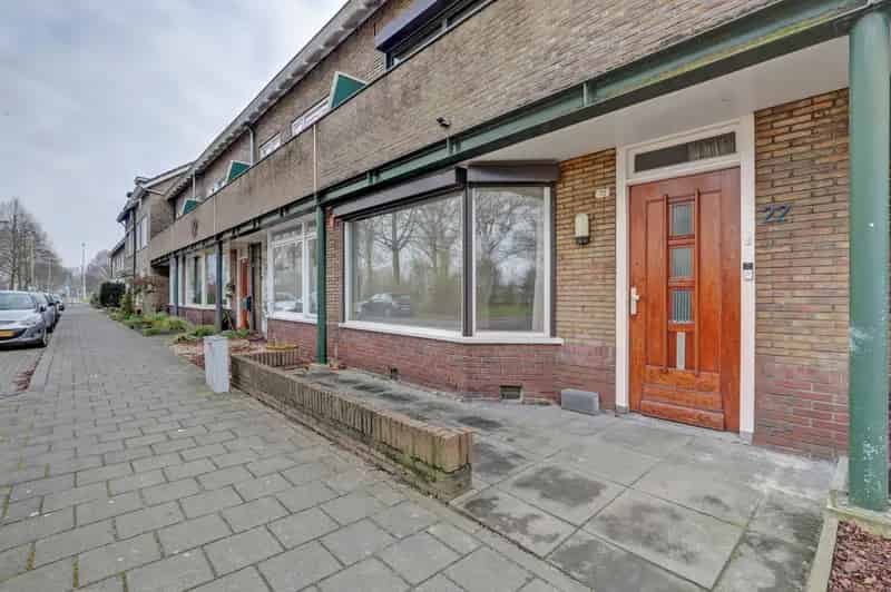 Arnhem Zuid - Ruime Jaren 30 Woning 5 Slaapkamers Direct Beschikbaar