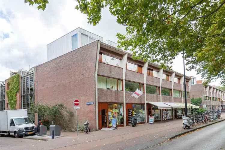 Winkel Amsterdam | Zoek winkels te koop: C. van Eesterenlaan 13 1019 JK Amsterdam [funda in business]