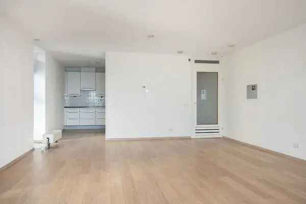 Appartement Te Huur in Almere, Flevoland