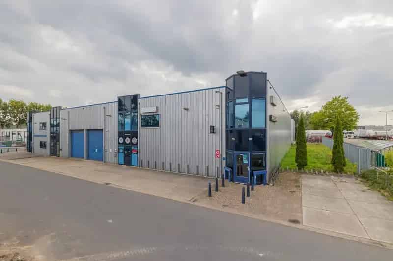 Bedrijfshal Nieuwkoop | Zoek bedrijfshallen te koop: Transportweg 21 2421 LT Nieuwkoop 