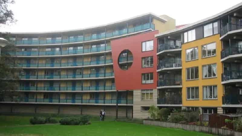 Gelijkvloers appartement nabij centrum en station