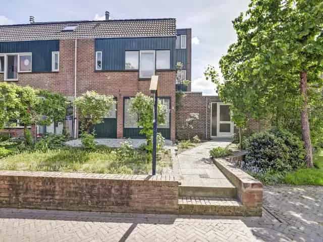 Ruime Hoekwoning Goes 4 slaapkamers Renovatieproject