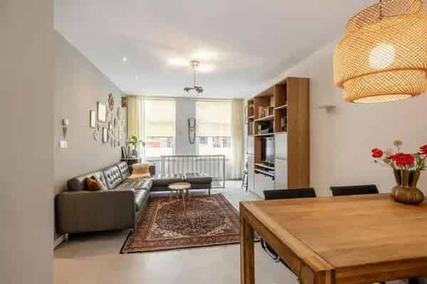 Ruime 3 Kamer Benedenwoning Oud Mathenesse Instapklaar Tuin