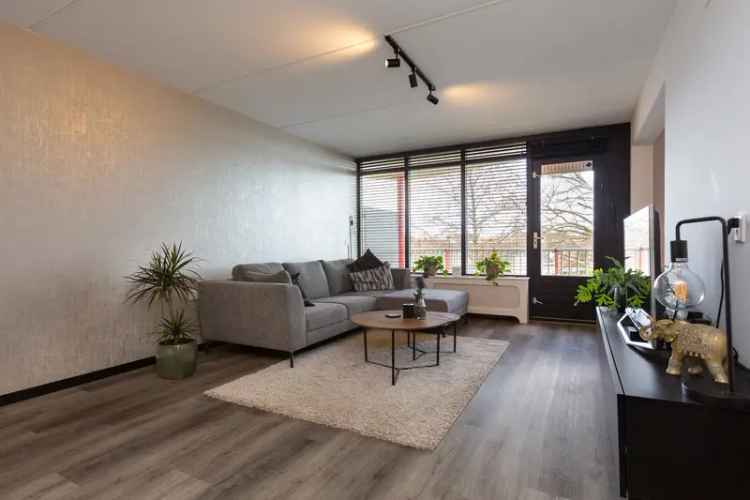 Drieslaapkamerappartement Naaldwijk Aan Het Water