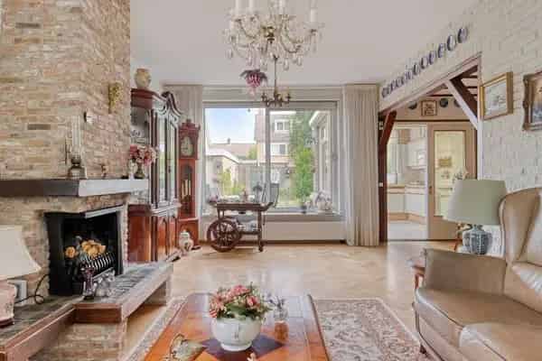 Ruim hoekhuis Dinteloord 3 slaapkamers garage moderniseren