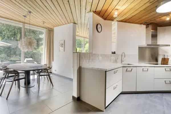 Vrijstaande Villa Eindhoven Ruime Tuin 4 Slaapkamers Moderne Keuken