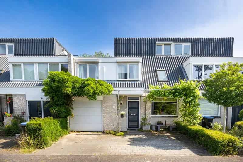 Ruime 4 Slaapkamers 2 Onder 1 Kapwoning Alandsbeek