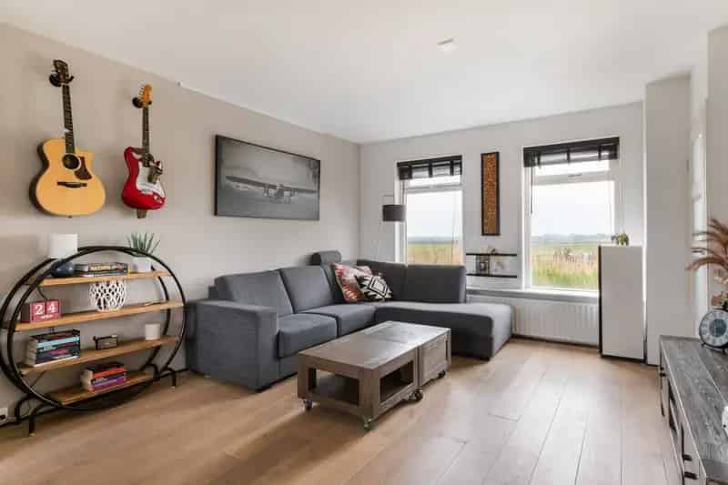 Dijkwoning Waddinxveen: Sfeervol & Ruim met Vrij Uitzicht
