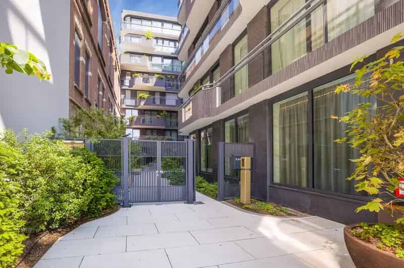 Luxe Appartement Oud-Zuid 241m2  2 Slaapkamers Prive Lift Concierge