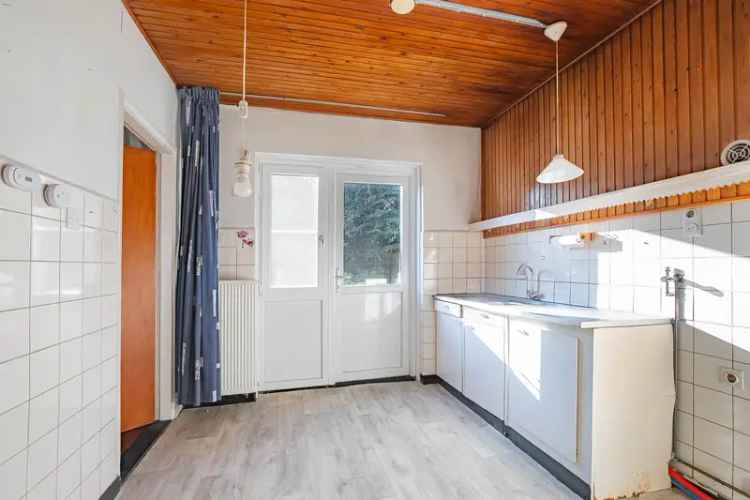 Ruime 2-onder-1-kapwoning Maastricht Biesland 4 5 slaapkamers garage
