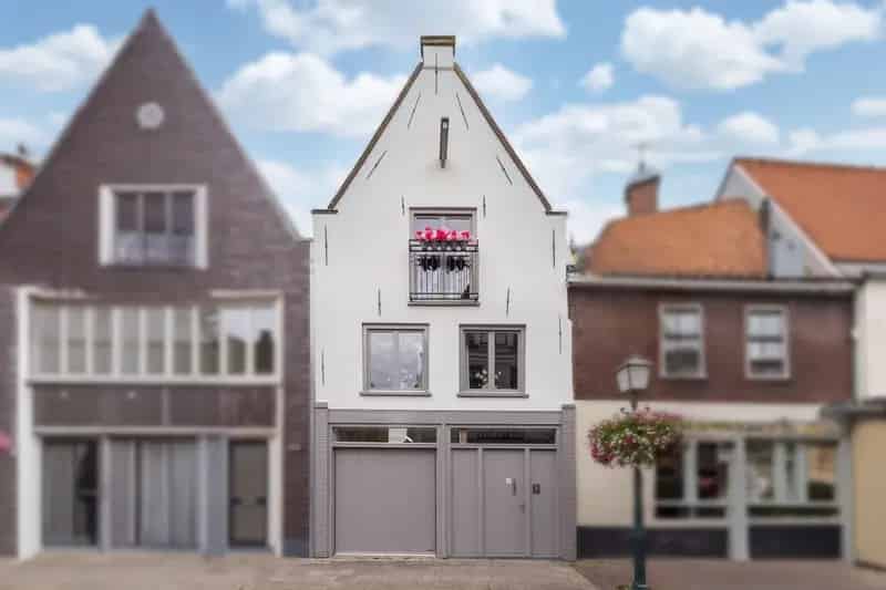 Huis te koop Hoorn binnenstad: Garage, 2 verdiepingen, moderne keuken