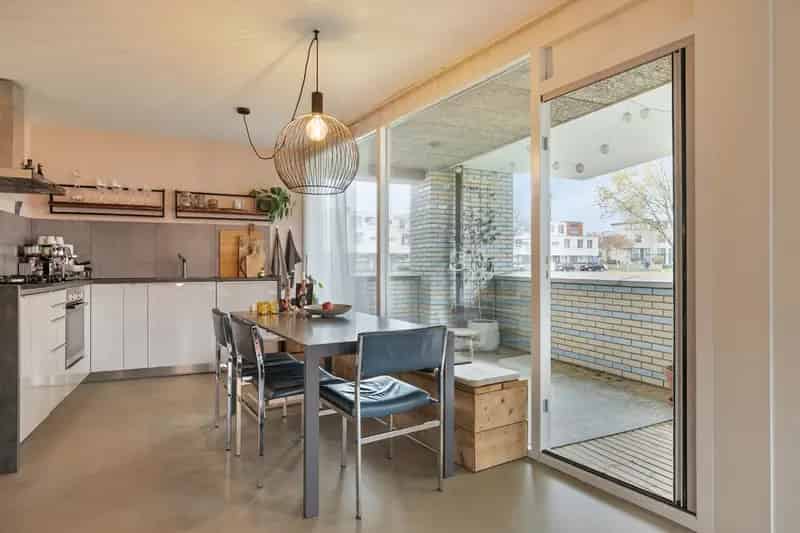 Moderne 3 Kamer Benedenwoning Prinsenland Balkon Berging