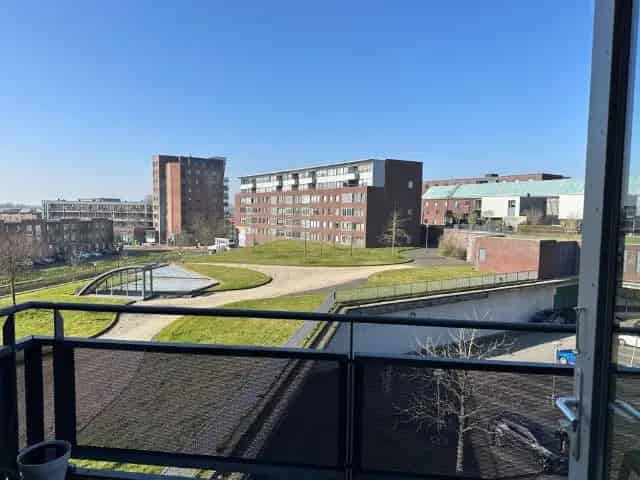 4 Kamer Appartement Barendrecht Nabij Winkelcentrum
