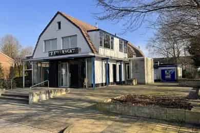 280m2 Winkelruimte te Koop Elim - Bedrijfspand met Bovenwoning