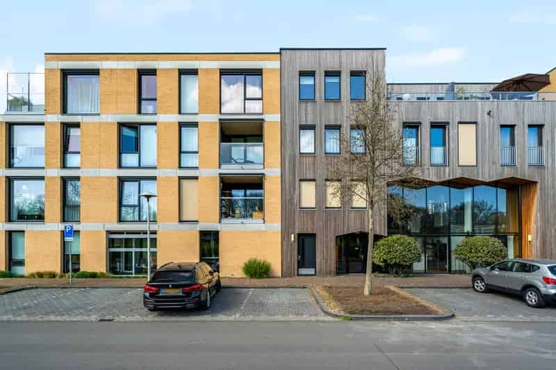 3 Kamer Hoekappartement Utrecht Veemarkt - Luxe Ruim Balkon Zonnepanelen
