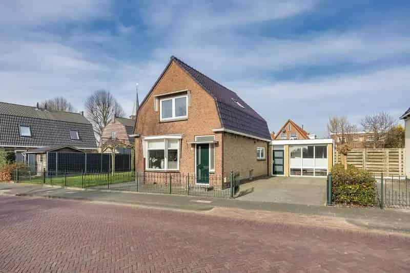 Ruime Vrijstaande Woning Koudum 5 Slaapkamers Grote Tuin