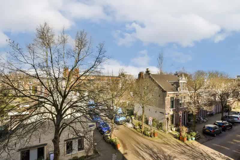 Amsterdam Pijp: Ruim 3 Kamer Appartement Eigen Grond Balkon