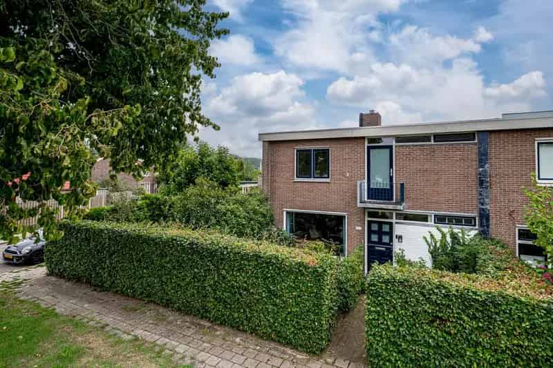 Royale Tweekapper nabij De Posbank 4 slaapkamers