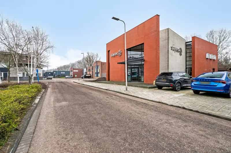 Kantoorpand te huur en te koop Barbizonlaan 88 Capelle aan den IJssel