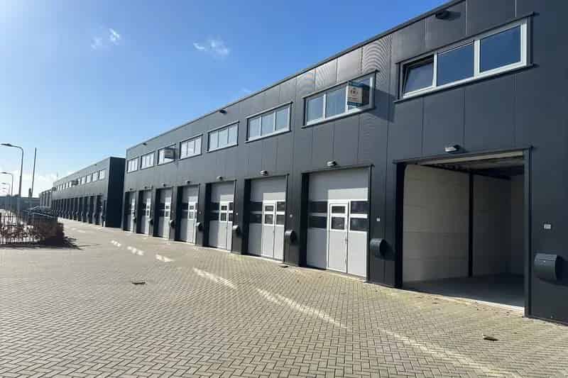 Bedrijfsruimte te huur Alphen aan den Rijn 64m2