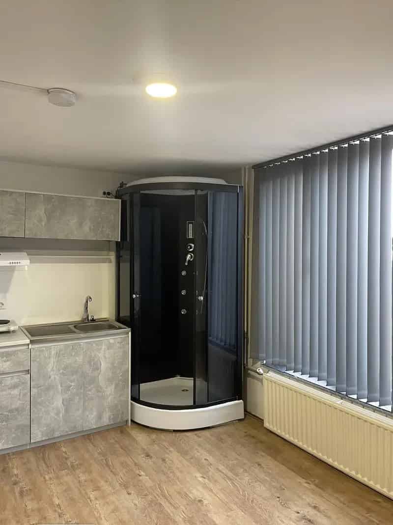 Kamer Oerlesestraat 13m2 gerenoveerd eigen douche