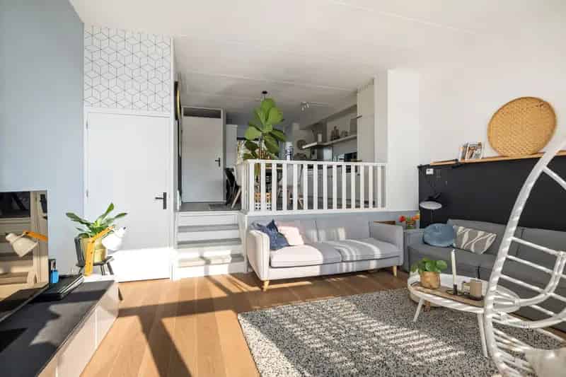 Huis te koop Deventer: Stijlvolle split-level woning nabij park