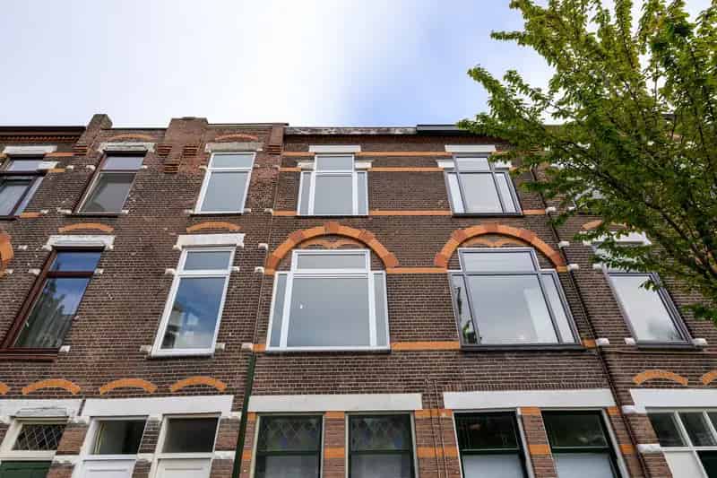 Gerenoveerde Bovenwoning Leiden Centrum 45m2 Nieuwe Keuken Badkamer