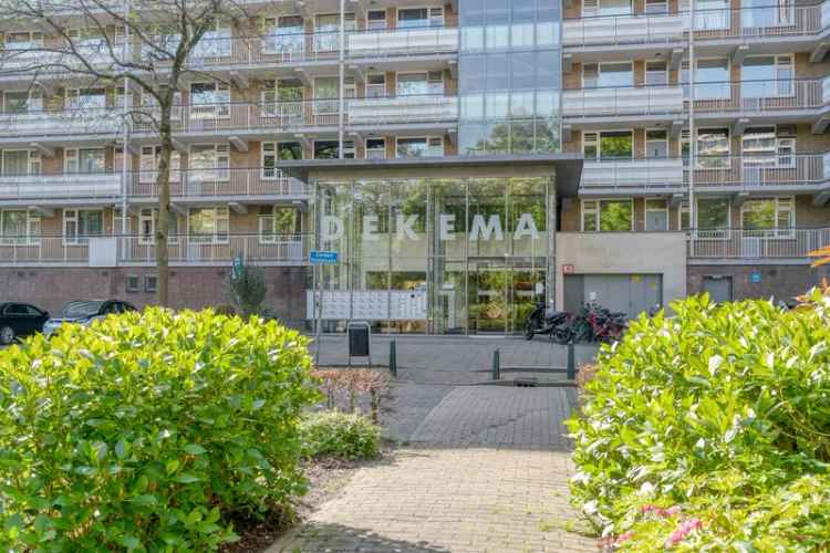 Ruim appartement te koop Ommoord 98m2  Balkon Nabij OV