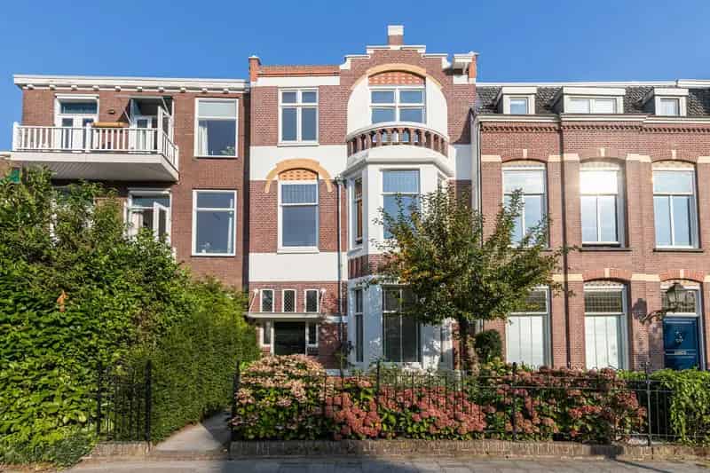 Herenhuis Breda 5 slaapkamers 2 badkamers Grote tuin